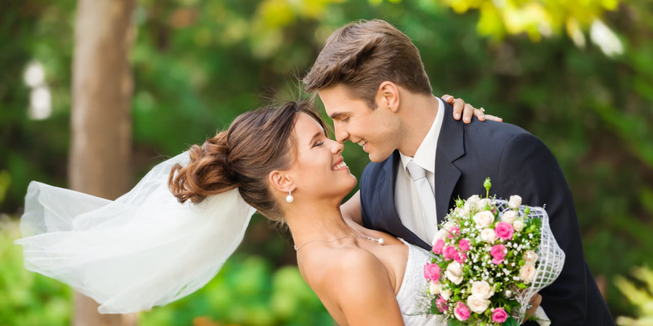 How To Shoot Weddings Like A Pro! (On Target Photo Training)